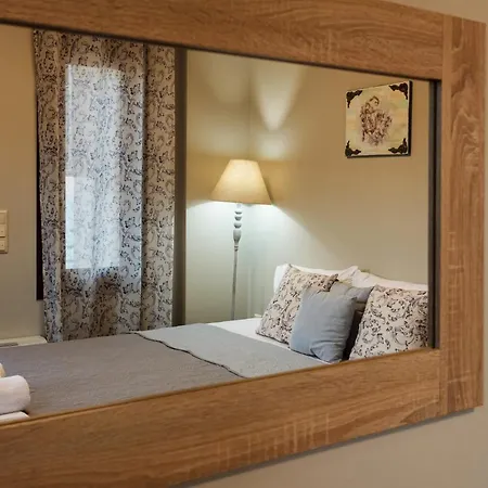 Villa Seaside Getaway - Aelia Villa's Dreamy Paradise *