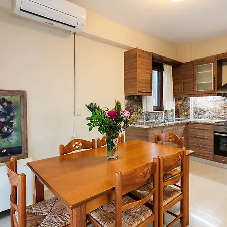 Seaside Getaway - Aelia Villa's Dreamy Paradise * Petalídhion