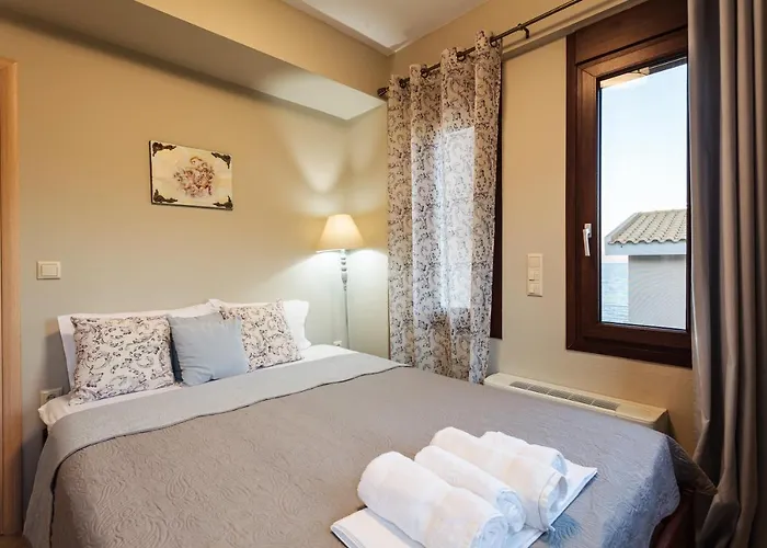 Seaside Getaway - Aelia Villa's Dreamy Paradise 빌라 *