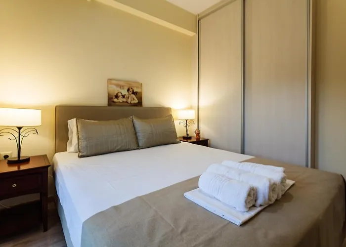 Villa Seaside Getaway - Aelia Villa's Dreamy Paradise *