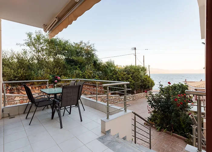 Seaside Getaway - Aelia Villa's Dreamy Paradise Villa Petalídi