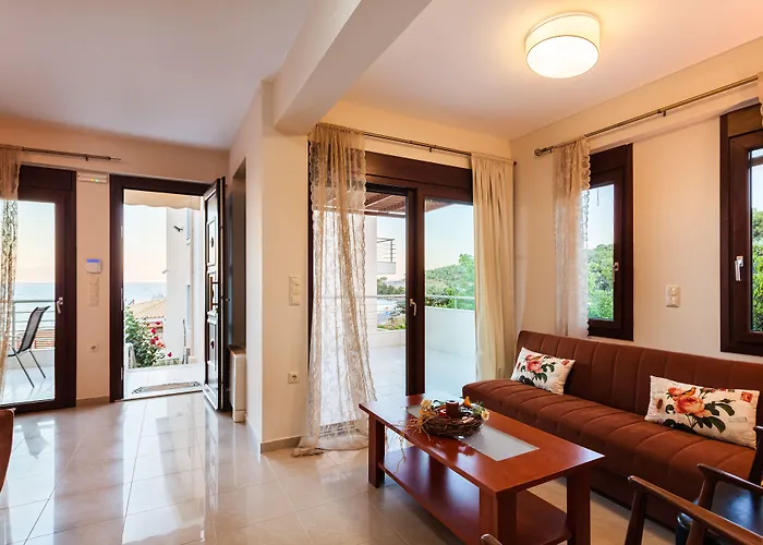 Seaside Getaway - Aelia Villa's Dreamy Paradise *