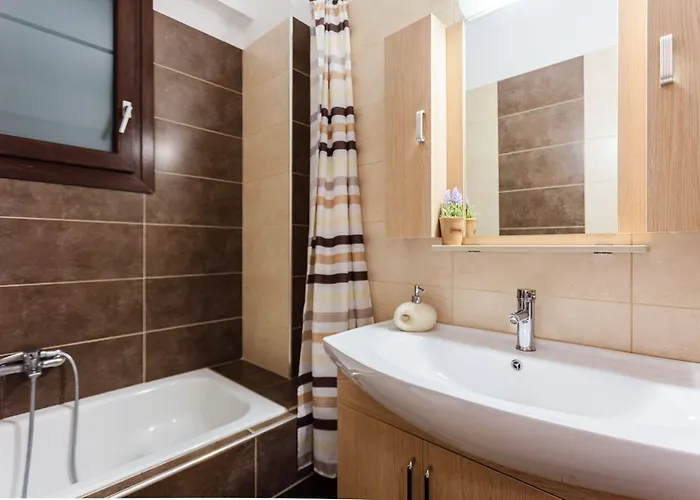 Seaside Getaway - Aelia Villa's Dreamy Paradise Petalídi